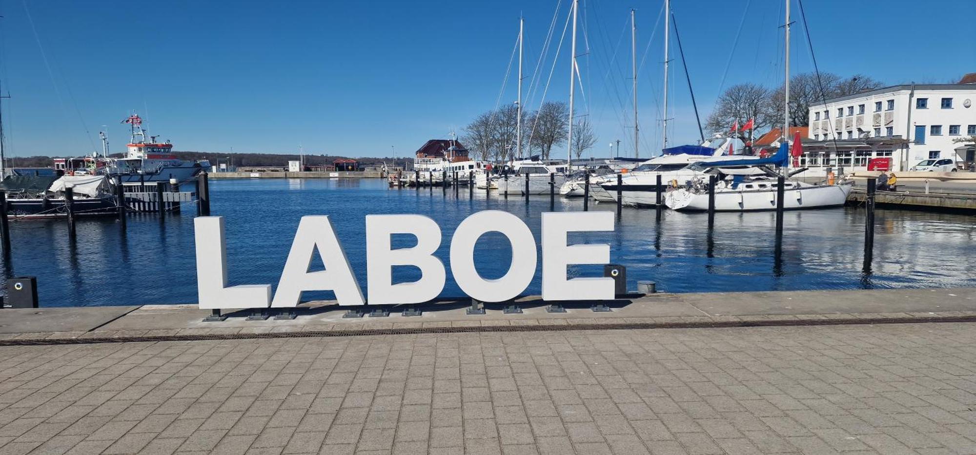 Penthouse Ferienwohnung Auszeit, Gerne Mit Hund, Wlan Inkl. Laboe Bagian luar foto